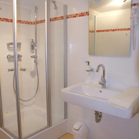 מלון Berggasthof & Brend 3*